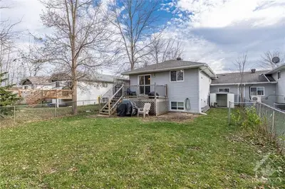 2561b Old Carriage Court, Greely - Metcalfe - Osgoode - Vernon And Area, On K0a 2p0