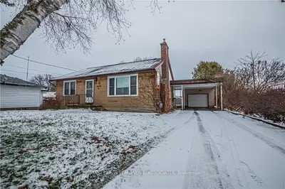 17 Little Street, Whitewater Region, On K0j 1c0