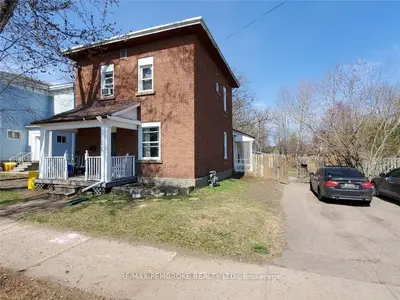 392 TRAFALGAR Road, Pembroke, ON K8A 5B2