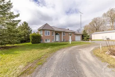 1061 Concession 1 Road, Alfred And Plantagenet, On K0b 1l0