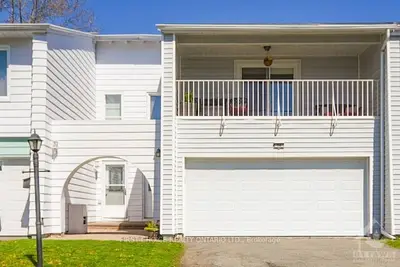 54 GRADY Crescent, South of Baseline to Knoxdale, ON K2H 5S1