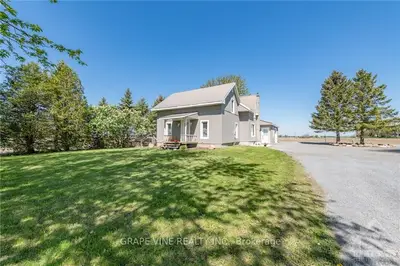 13335 COUNTY RD 13 Road, North Dundas, ON K0C 2K0