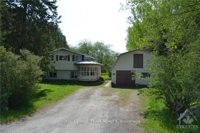 5420 FAULKNER Trail, Stittsville - Munster - Richmond, ON K2S 1B6
