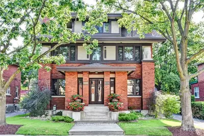 166 HURON Avenue N, Tunneys Pasture and Ottawa West, ON K1Y 0W4