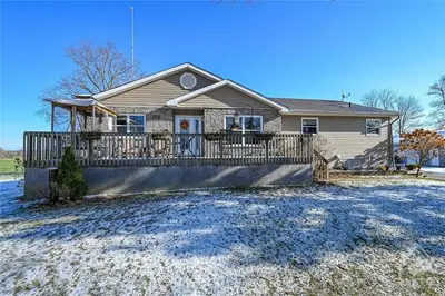 1690 GOSHEN Road, Horton, ON K7V 3Z4