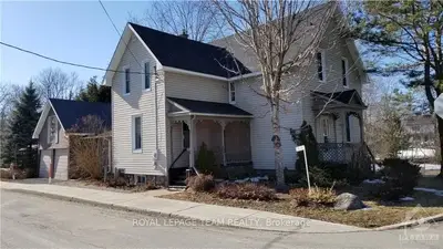 2658 BOWEN Street, Greely - Metcalfe - Osgoode - Vernon and Area, ON K0A 2P0