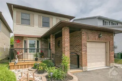 1907 Markwell Crescent, Orleans - Convent Glen And Area, On K1c 5e5