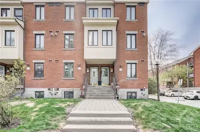 1164 Blasdell Avenue, Manor Park - Cardinal Glen And Area, On K1k 2t7