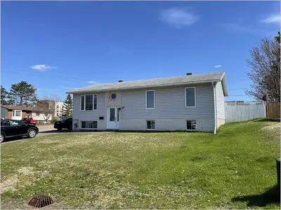 59 LAROCHE Crescent, Petawawa, ON K8H 3B6