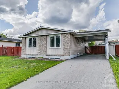 2420 BLACKSTONE Crescent, Elmvale Acres and Area, ON K1B 4H2