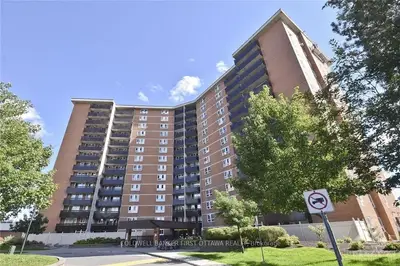2000 Jasmine Crescent 803, Beacon Hill North - South and Area, ON K1J 8K4