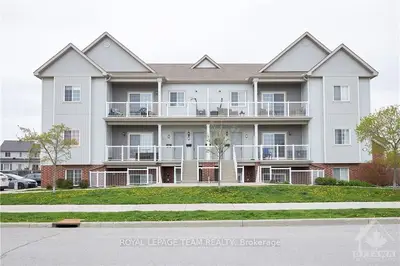 104 ARTESA L, Kanata, ON K2S 0J8