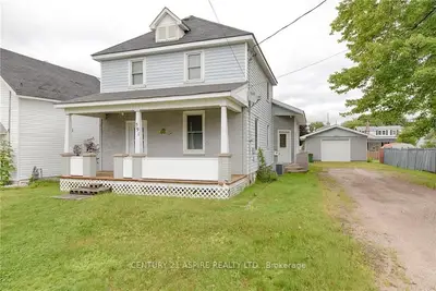 591 HAMILTON Street W, Laurentian Valley, ON K8A 6P3