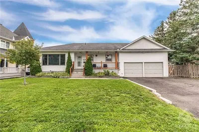 1384 EMERALD GATE Avenue, Blossom Park - Airport and Area, ON K1T 1C7