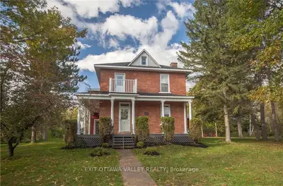 20 CIVIC Street, Killaloe, Hagarty and Richards, ON K0J 2A0