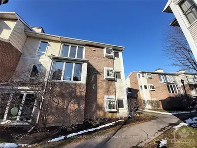 20C SHEHYN Lane, Tanglewood - Grenfell Glen - Pineglen, ON K2G 4Y5