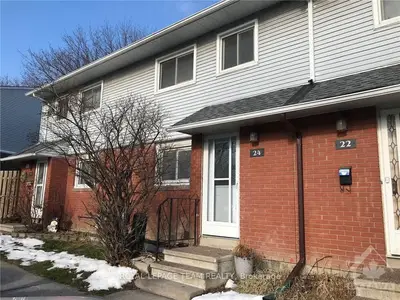 1045 MORRISON Drive 24, Parkway Park - Queensway Terrace S and Area, ON K2H 7L2