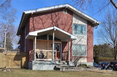 1383 Ridgedale Street, Blossom Park - Airport And Area, On K1t 1c4