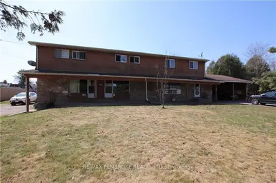 94 ELM Street W, Laurentian Valley, ON K8B 7P6