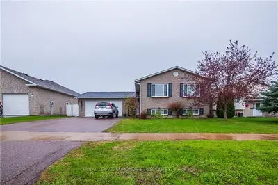 655 GLENWOOD Drive, Pembroke, ON K8A 8M9