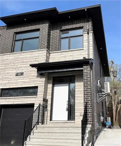157 LONGPRE Street B, Vanier and Kingsview Park, ON K1L 7J5