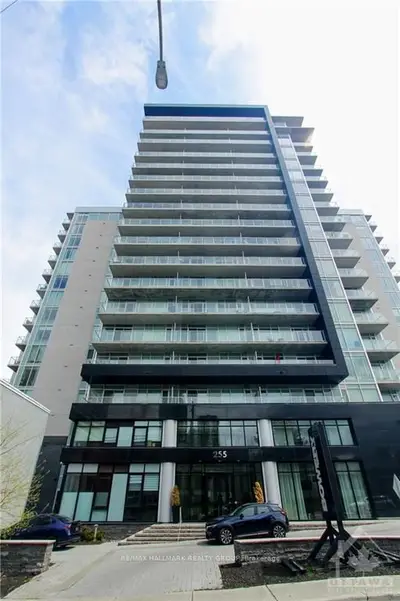 255 BAY Street 109, Ottawa Centre, ON K1R 0C5