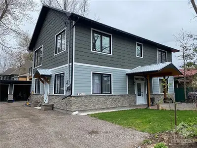2927 HAUGHTON Avenue, Britannia - Lincoln Heights and Area, ON K2B 6Z6
