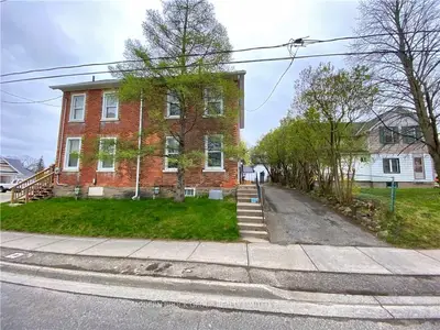 133 Pearl Street E, Brockville, On K6v 1r2