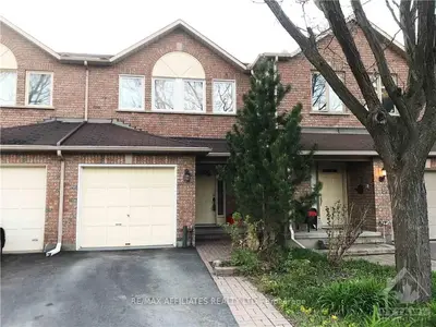 17 Gardengate Way, South Of Baseline To Knoxdale, On K2g 5z2