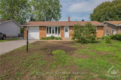 108 SHERWOOD Street, Kanata, ON K2L 1K9