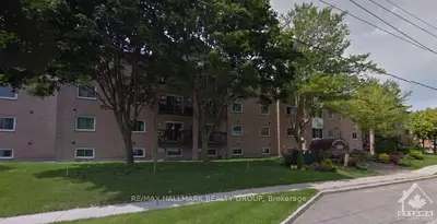 1100 MILLWOOD Avenue 105, Brockville, ON K6V 6Z3
