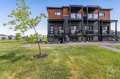 251 CAPRI Street 3, Russell, ON K0A 1W0