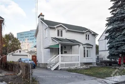 349 MONTGOMERY Street, Vanier and Kingsview Park, ON K1L 7X1