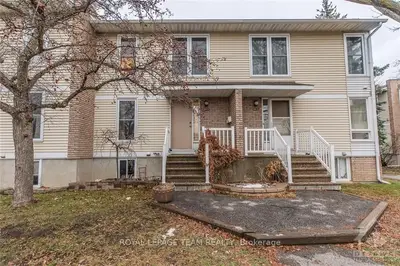 282 DALEHURST Drive C, Tanglewood - Grenfell Glen - Pineglen, ON K2G 4J5