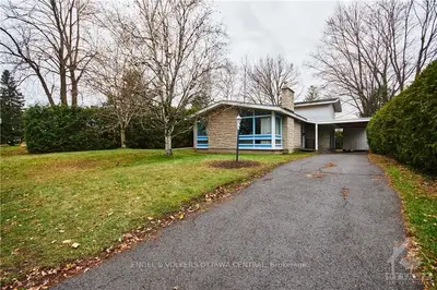 30 ABINGDON Drive, South of Baseline to Knoxdale, ON K2H 7M7