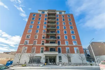 330 LORETTA Avenue 402, Dows Lake - Civic Hospital and Area, ON K1S 4E8
