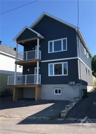 278 Shakespeare Street, Vanier And Kingsview Park, On K1l 5m5
