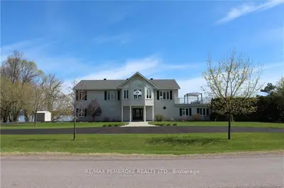 1035 MOUNTAINVIEW Drive, Laurentian Valley, ON K8A 8E3