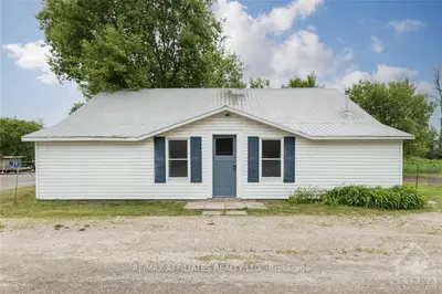 73 HENRY Street, Merrickville-Wolford, ON K0G 1G0