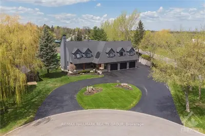 23 MERVYN HEALEY Court, Stittsville - Munster - Richmond, ON K2S 1J9