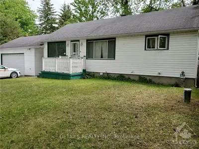 7072 PARKWAY Road, Greely - Metcalfe - Osgoode - Vernon and Area, ON K4P 1A9