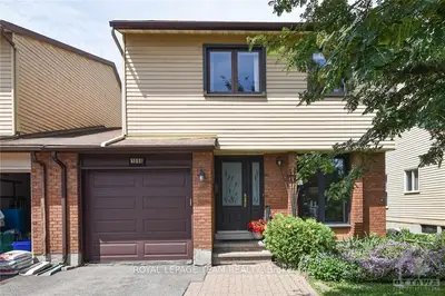 1068 GRENOBLE Crescent, Orleans - Convent Glen and Area, ON K1C 2C6