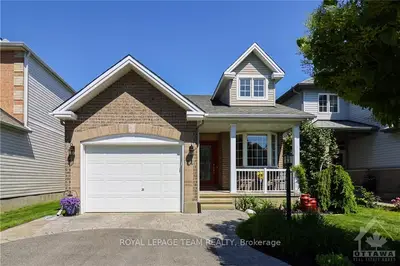 14 FRIENDLY Crescent, Stittsville - Munster - Richmond, ON K2S 2B6