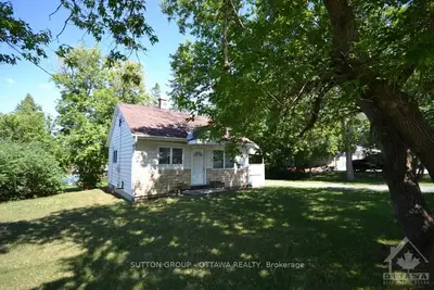 2026 CARP Road, Stittsville - Munster - Richmond, ON K0A 1L0
