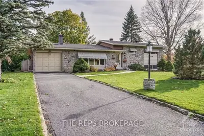 34 HERRINGTON Court, Crystal Bay - Rocky Point - Bayshore, ON K2H 5N7