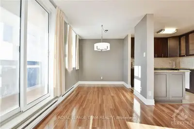 2000 JASMINE Crescent 911, Beacon Hill North - South and Area, ON K1J 8K4