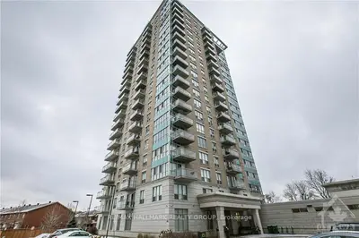 90 LANDRY Street 704, Vanier and Kingsview Park, ON K1L 0A9