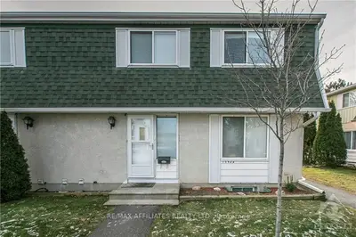 1542 BEAVERPOND Drive A, Cyrville - Carson Grove - Pineview, ON K1B 3R9