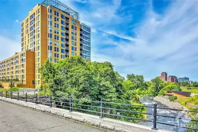 250 Lett Street 203, West Centre Town, On K1r 0a8