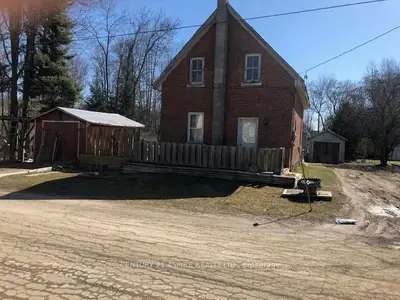 16 HARRIET Street, Whitewater Region, ON K0J 1V0